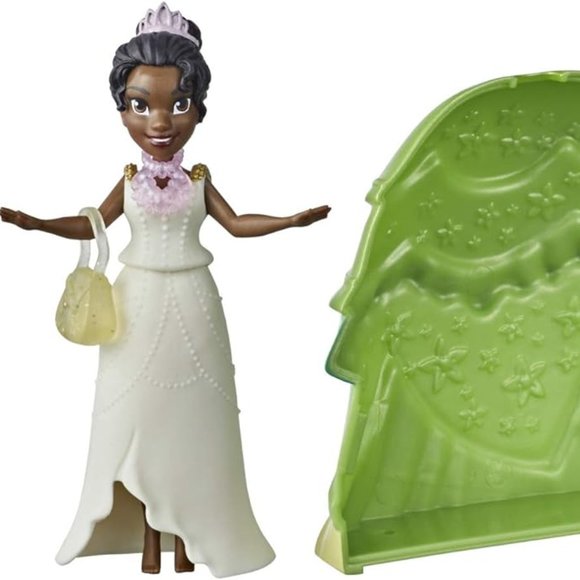 Fashion Surprise Princess 10 pcs ages 4+ Tiana great as a cake toper - Picture 10 of 11